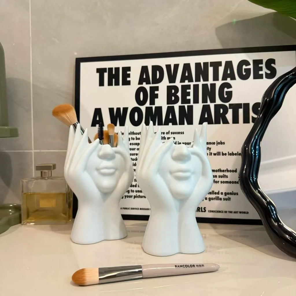 Creative Human Body Art Pen & Brush Holder